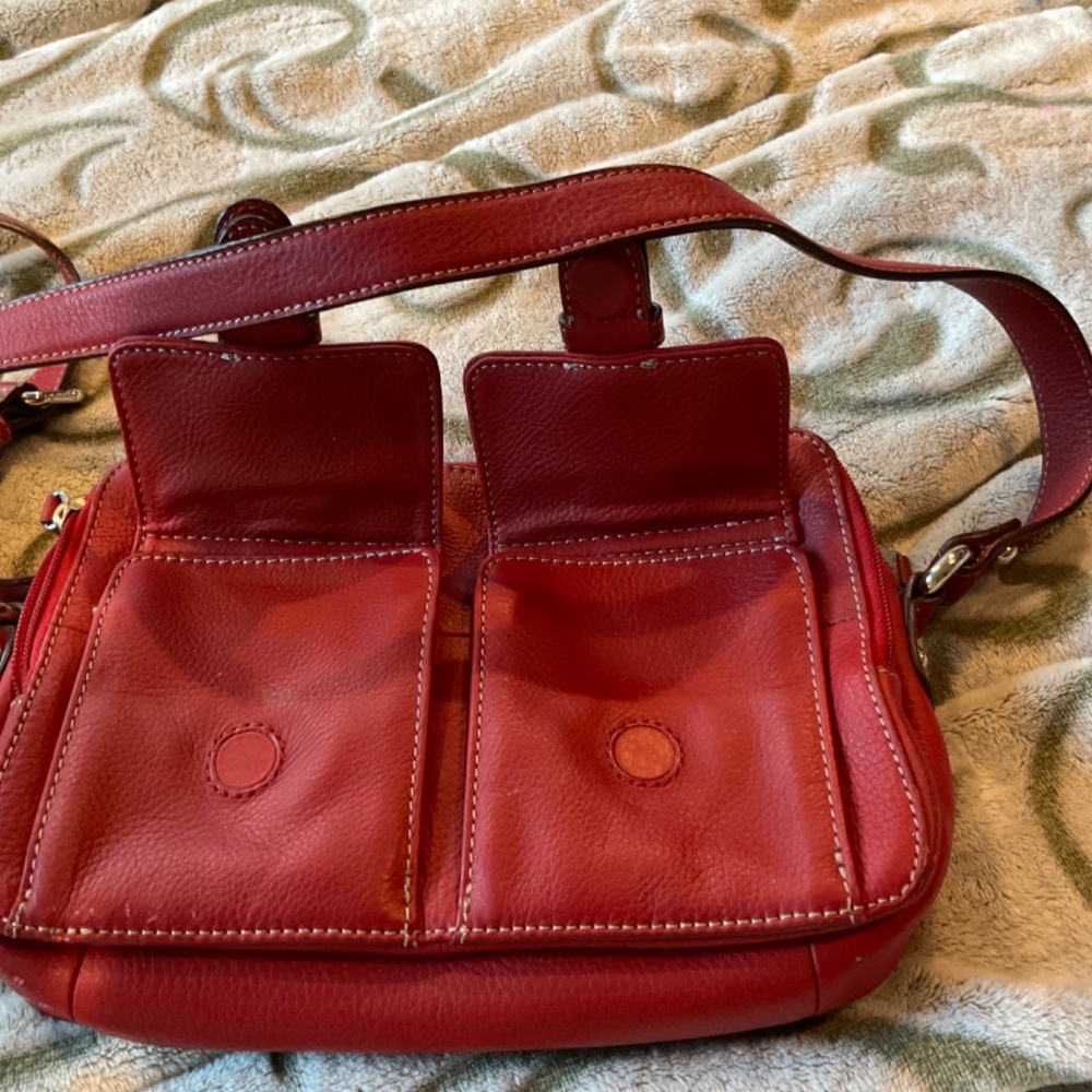 Tignanello Red Leather Buckle Detail Crossbody Shoulder Bag - Picture 6 of 7